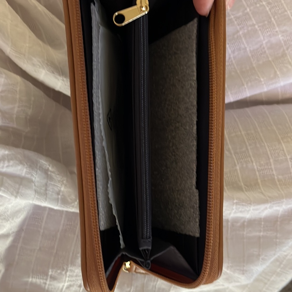 Tommy Hilfiger Brown and Tan Patterned Wallet - Picture 2 of 2